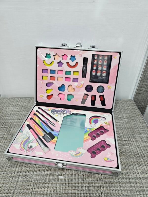 Fabulous Face Makeup Tote - Image 3