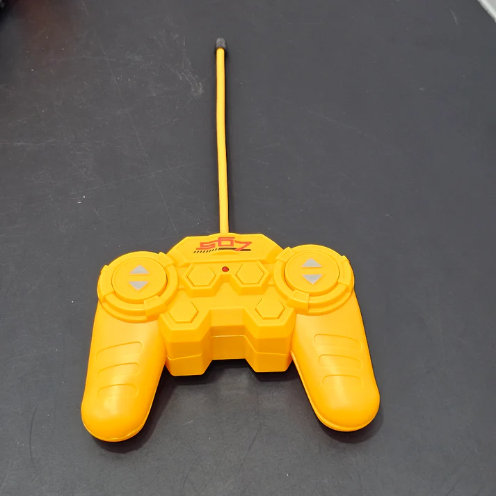 King of Truck – 5 Channel Full-Function Construction Vehicle with Lights & Mechanical Arm - Image 3