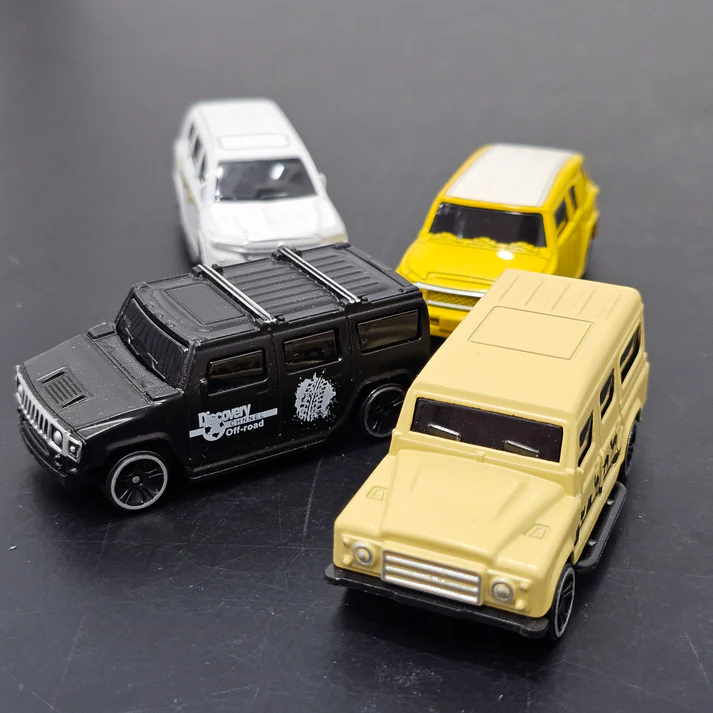 Alloy Model Racing Car β Die-Cast Speed Car Toy for Kids